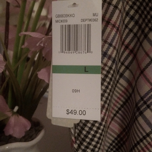 Gnb skirt brand new with tags Sz lg - Picture 2 of 3